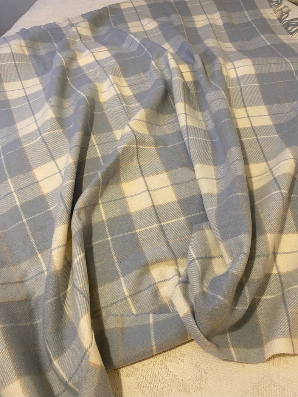 Foxford lambs wool Soft Blue and Cream Plaid Throw Blanket - Classic Cozy Throw